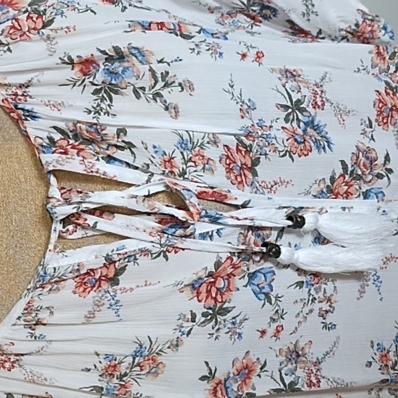 Ruffle Tiered Floral Top - Picture 2 of 14